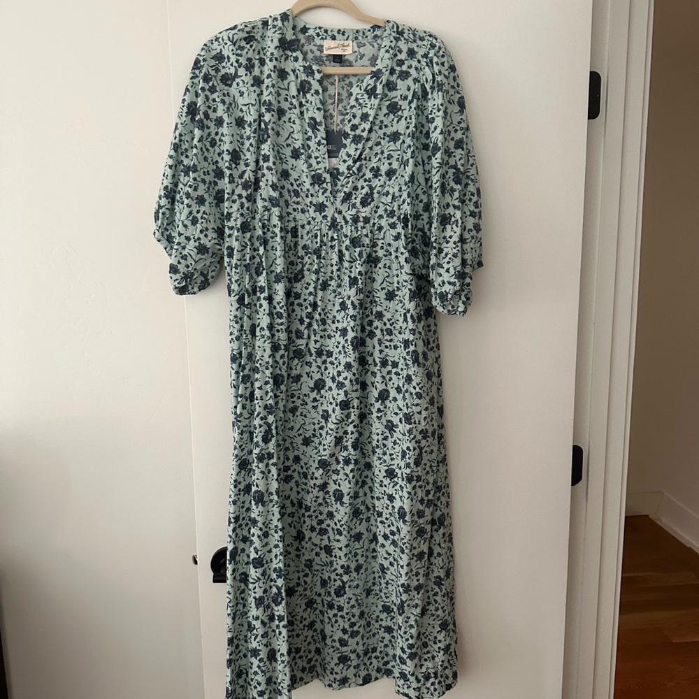 Universal threads midi dress - size small